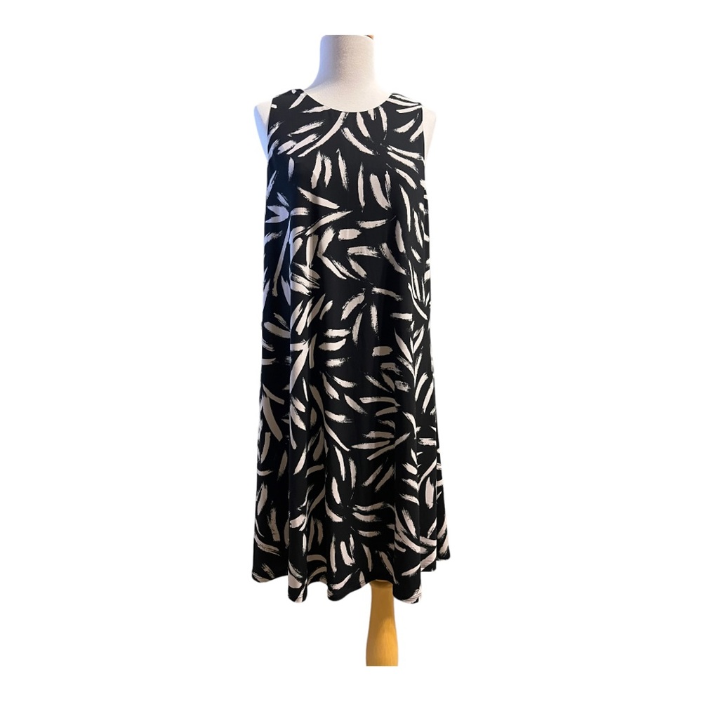 Kasper Black and White Patterned Dress